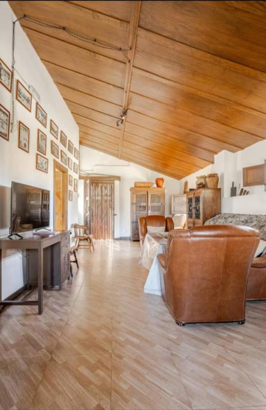 Holiday home El Cortijuelo Escoznar