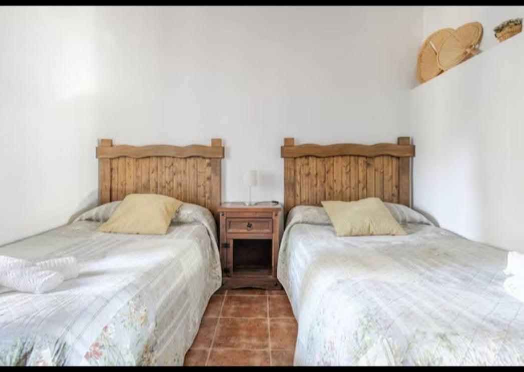 El Cortijuelo Hébergement de vacances Escoznar