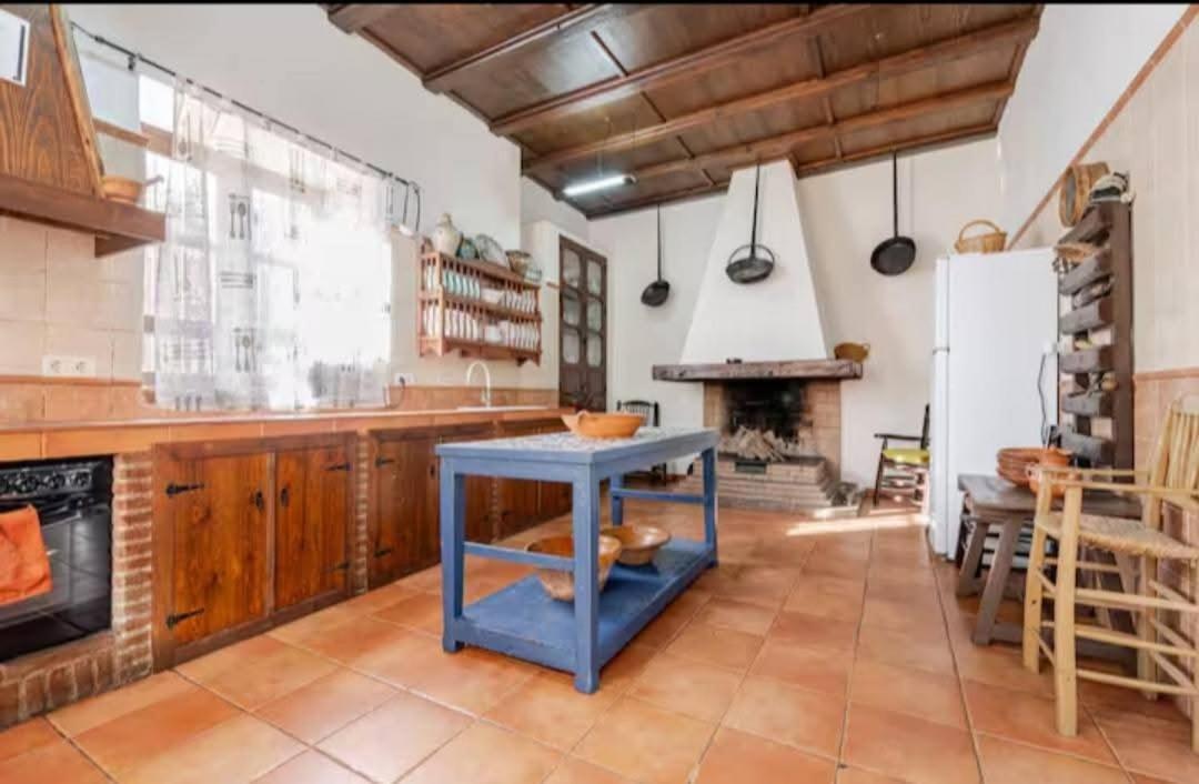 El Cortijuelo Ferienhaus Escoznar